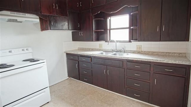 Photo - Cozy Three Bedroom House for Rent!