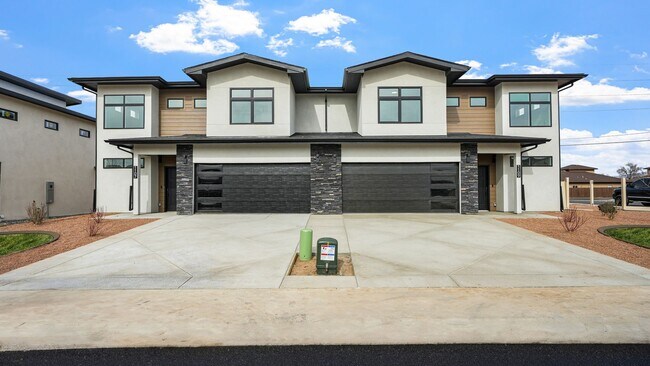Photo - Brand-New Luxury Duplex with Monument Views in Fruita!