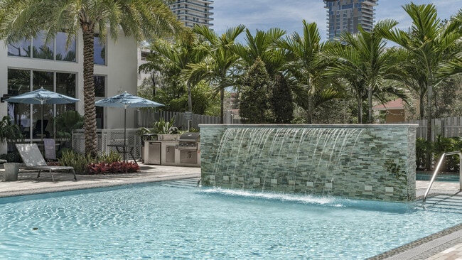 Blu27 at Edgewater