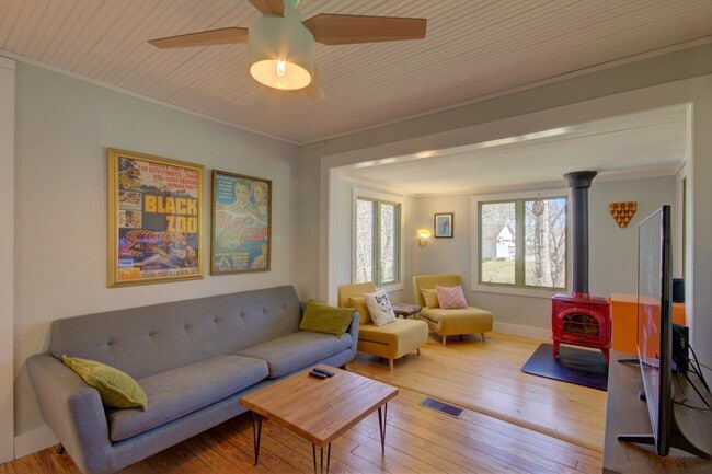 Photo - 546 W Probart St