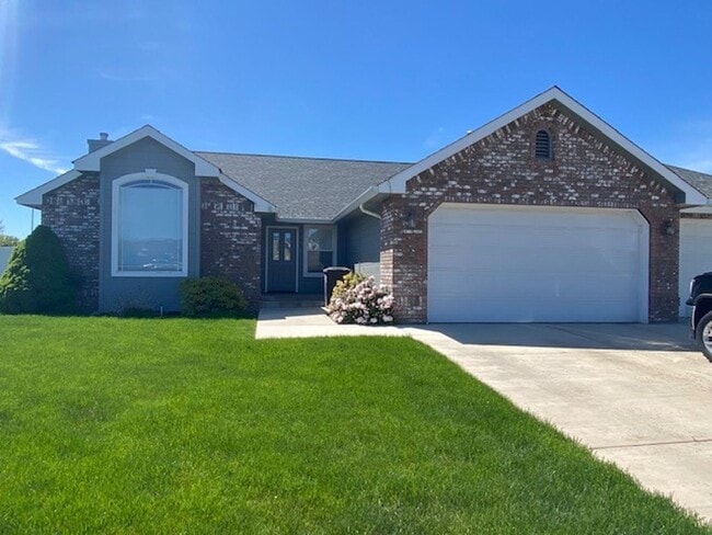 Building Photo - 8800 Midvale Rd