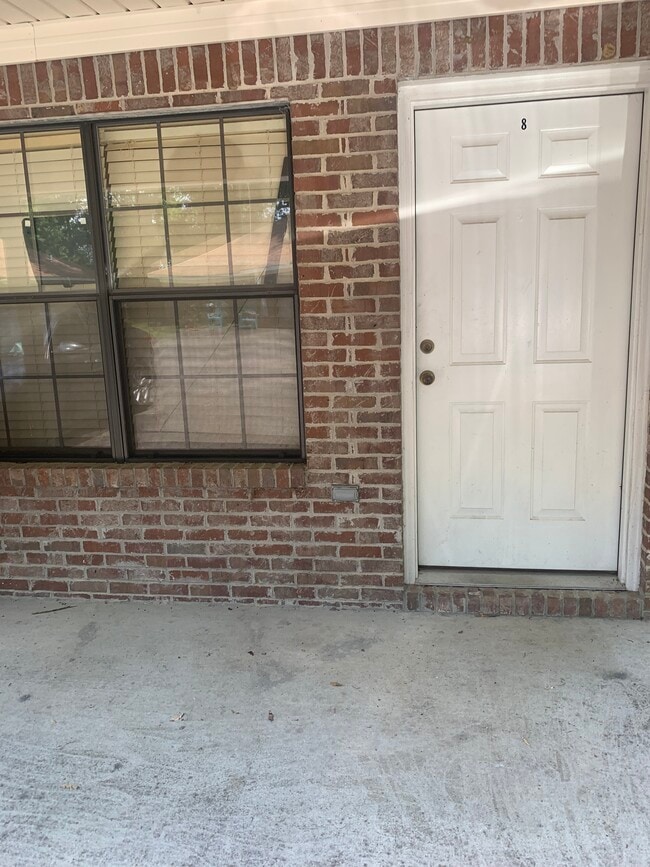 Photo - 216 E Church St Unidad 8