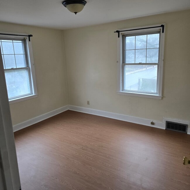 Photo - 155 Glenwood Ave Unit 2