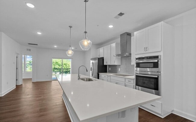 Photo - 113 N Franklin St