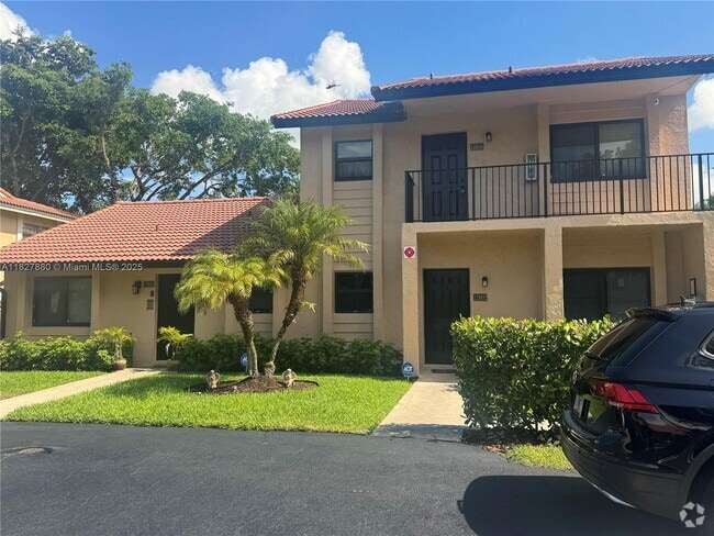 Building Photo - 11604 NW 45th St Unit 4 Rental