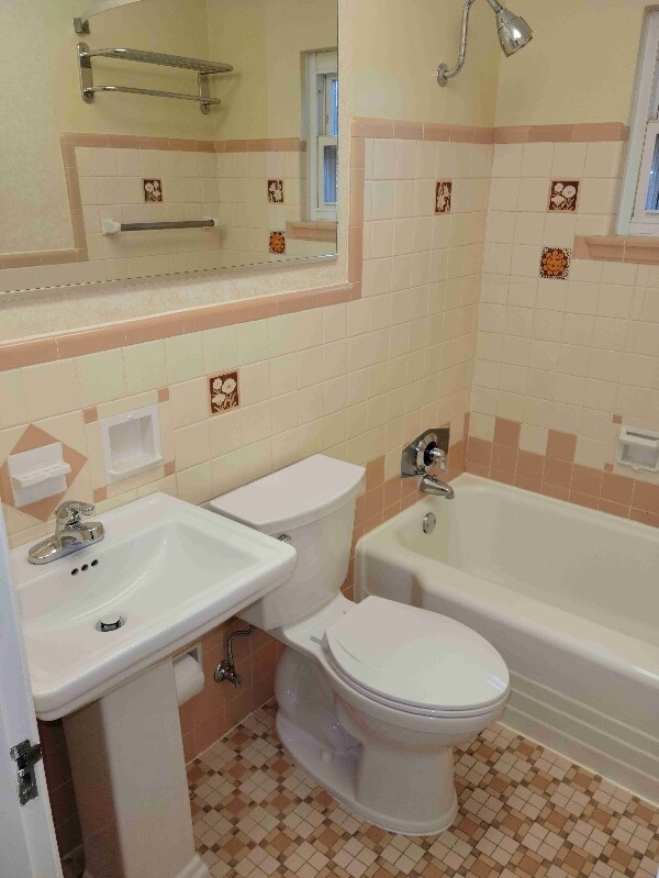 Photo - 4216 South Ave Unit 1