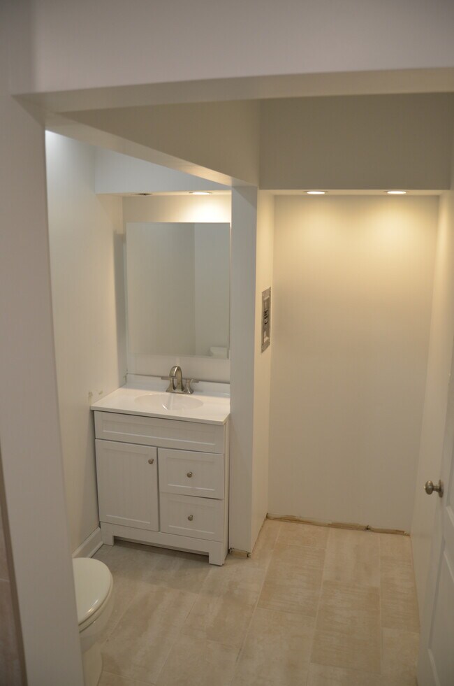 1603 Waukegan Rd Apartments For Rent in Glenview, IL