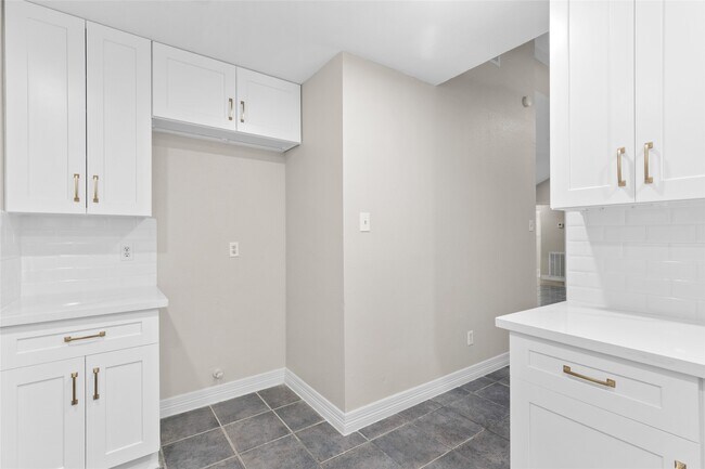 Photo - 8314 Poplar Ridge Ln