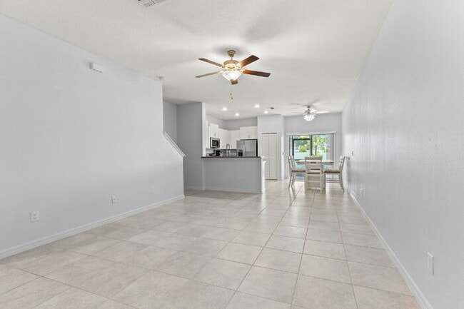 Photo - NEWLY UPGRADED Town Home For Rent in Touchstone!