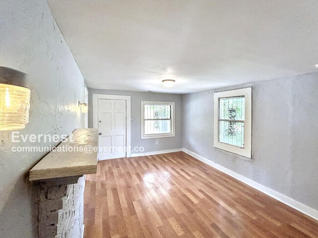 Photo - 2028 Powderly Ave SW