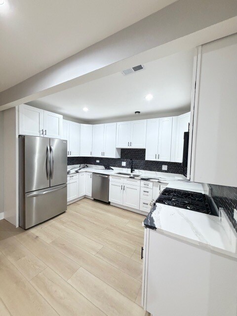 Photo - 6350 S St Lawrence Ave