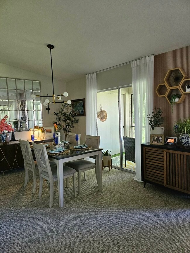 Photo - 2612 Clubhouse Dr Unidad Forest Lakes Village #204