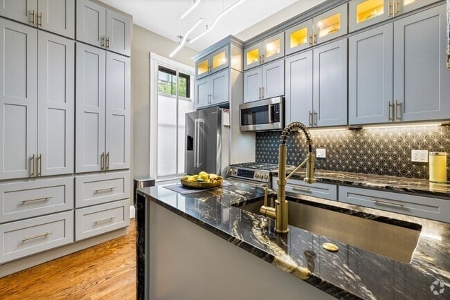 Building Photo - 705 Massachusetts Ave Unit 1 Rental