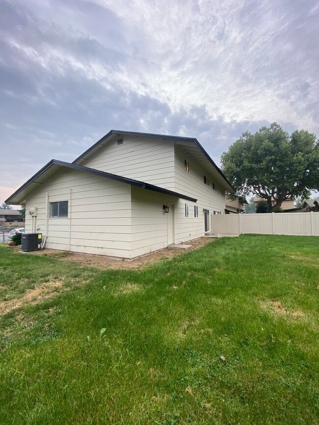 Photo - 20/22 Poplar Ave. Unit 22