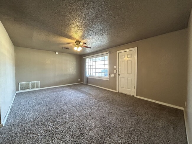 Photo - Beautiful Home Located Near Medical District & Tech Campus!
