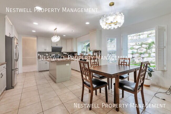 Photo - 204 N Fairway Dr