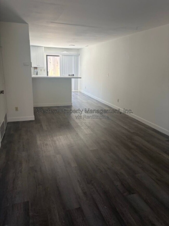 Photo - 2870 Park Ave