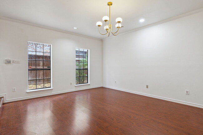 Photo - 4111 Herschel Ave