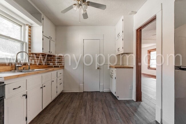 Photo - Lovely 2 Bedroom / 1 Bathroom Home | Benson
