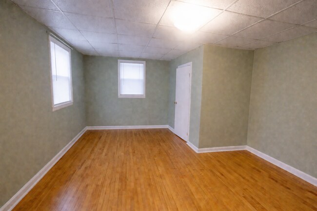 Dormitorio principal - 465 E High St Unidad 1