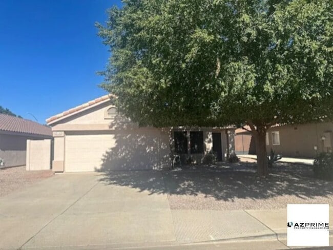 Building Photo - Move-In Ready 3-Bedroom Single-Level Home ...