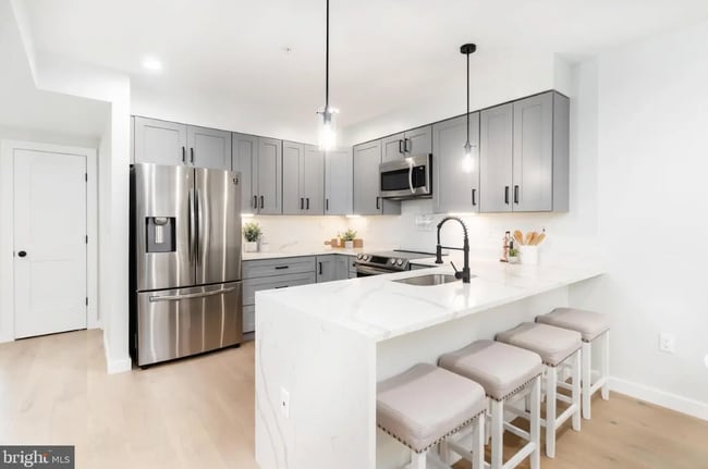 Photo - 1948 3rd St NE