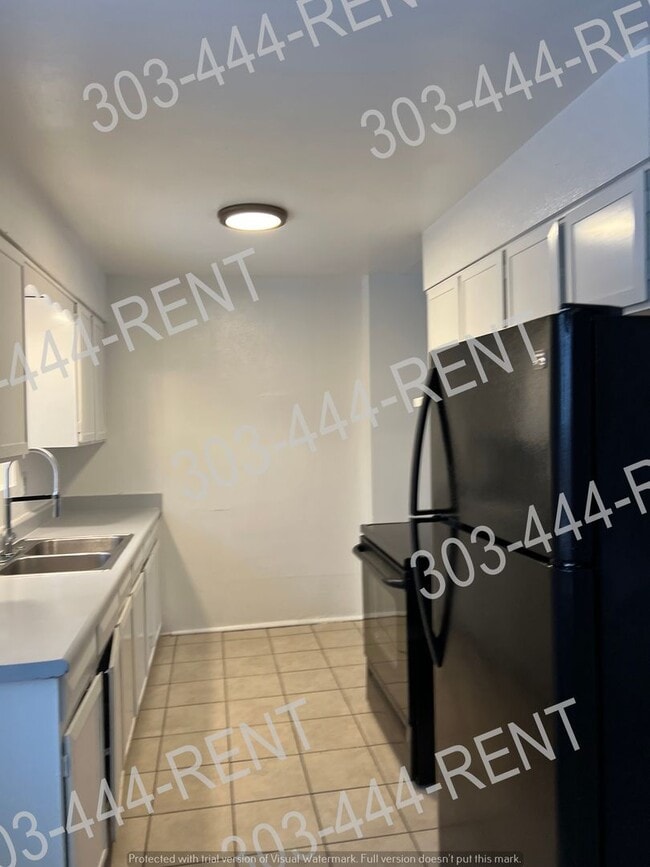 Building Photo - 3 Bedrooms, 2 Bathrooms, with 2 Bonus Rooms in the Basement!