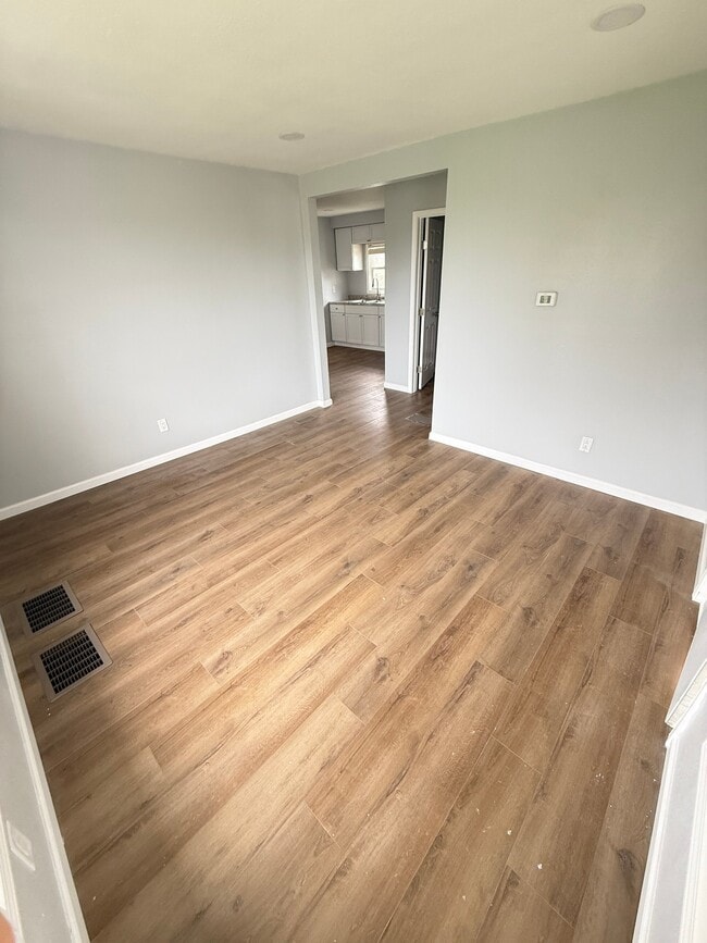 Photo - 715 Locust St