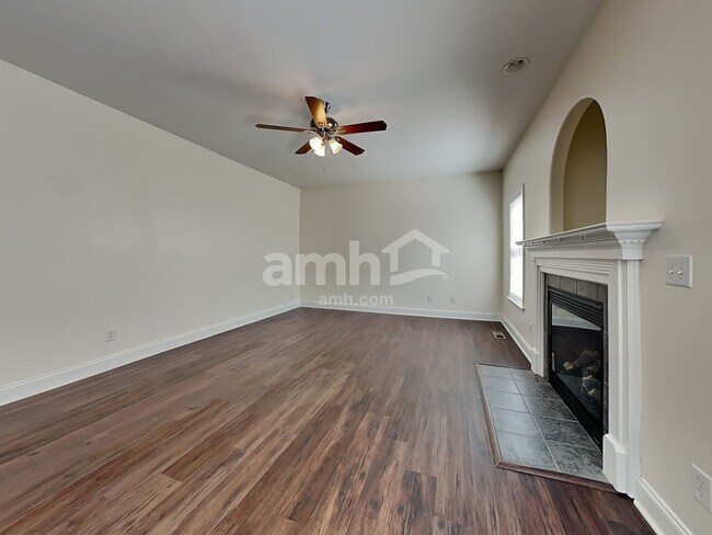 Photo - 718 Barrocliff Rd