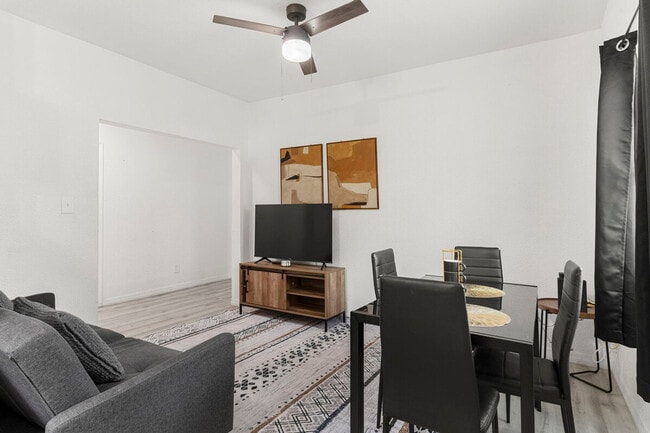 Building Photo - 2218 E 20th Ave Unit ID1244341P Rental