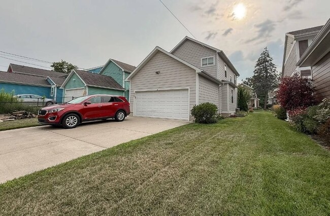 Building Photo - 618 Virginia Ave