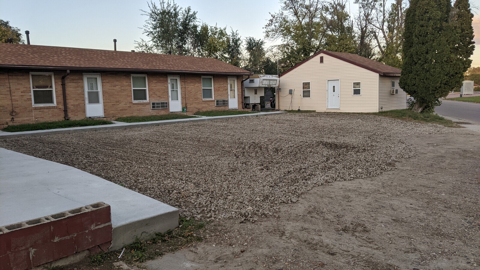 Main Complex - 217 W 28th St Unit #4