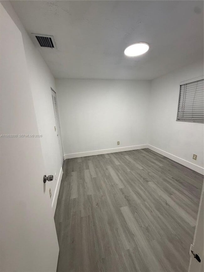 Photo - 1736 N 16th Ct