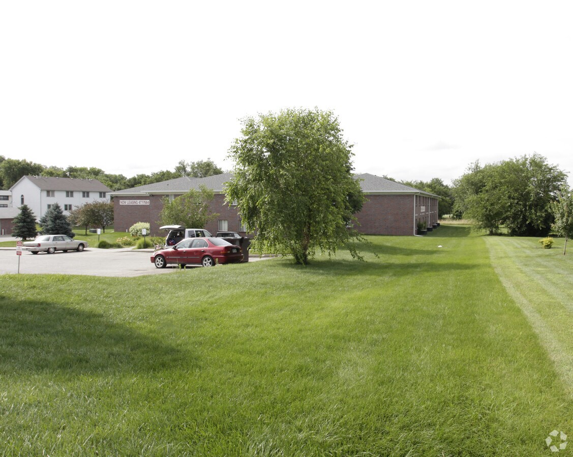 Photo - 711 Benton St