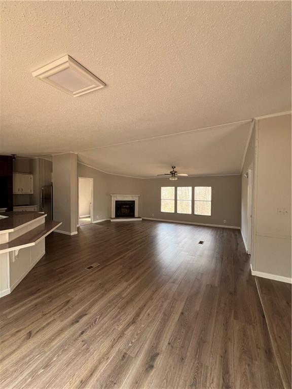 Photo - 465 Redwood Dr