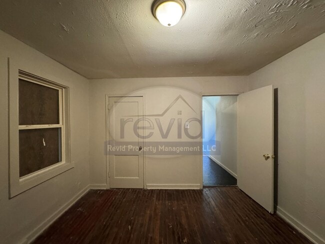 Building Photo - 734 Lane Ave Unit 734 Lane #B