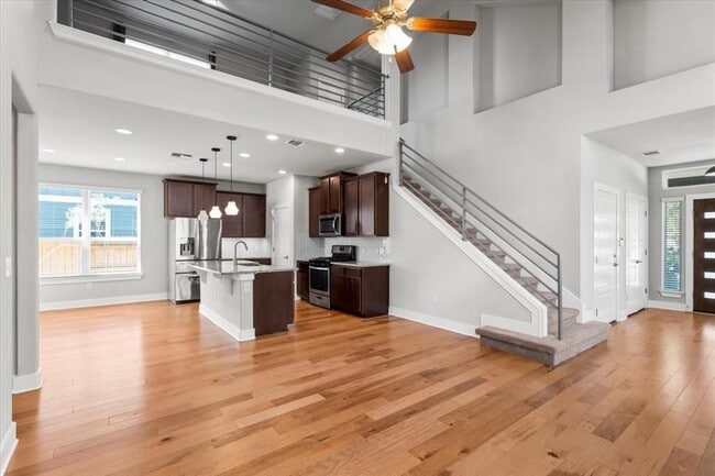 Photo - 7109 Cherry Beam Path