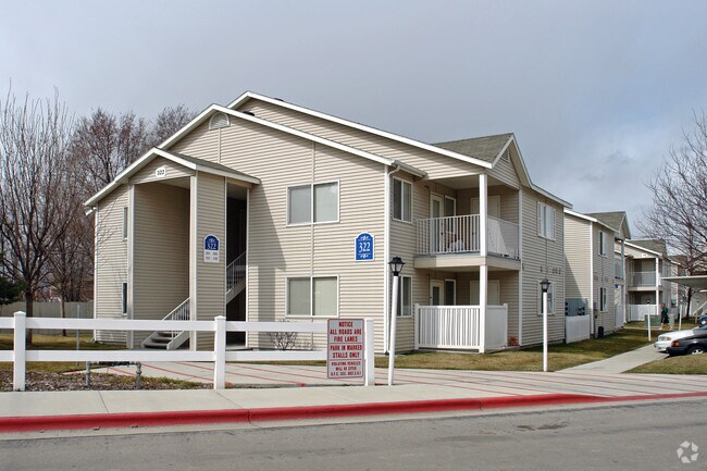 Mallard Cove Apartments - Mallard Cove Apartments