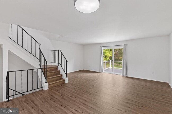 Photo - 6082 Majors Ln