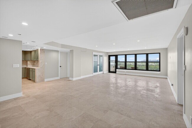 Photo - 3200 Port Royale Dr N Unit 1205