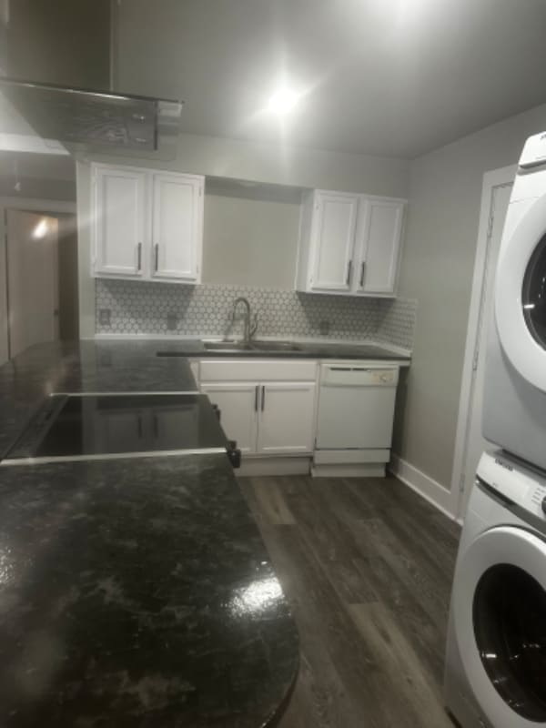 Photo - 207 E Gleason St