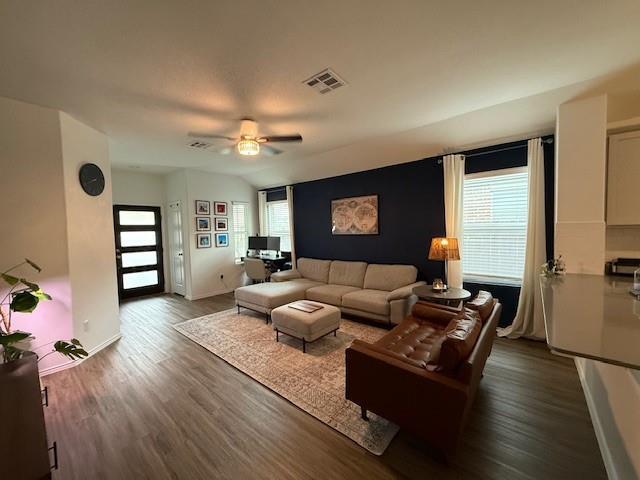 Photo - 204 Longbridge Dr