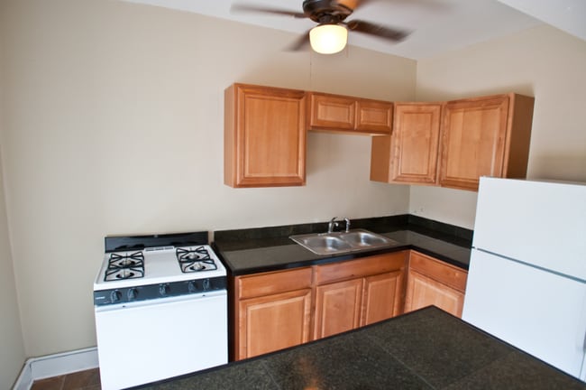 Photo - 1603 N Van Buren St Unit 2