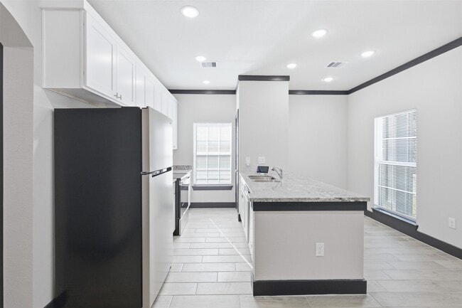 Photo - 9412 Crofton St