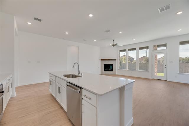 Photo - 1604 Adams Dr