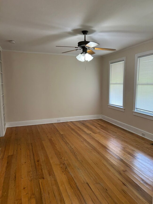 Photo - 2 Bedroom House off of Rosewood Available Now