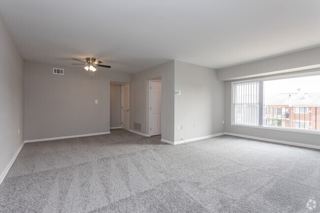 1BR, 1BA -778 SF