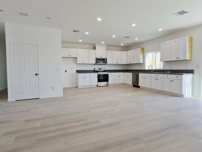 Photo - 9840 Mesquite Ave