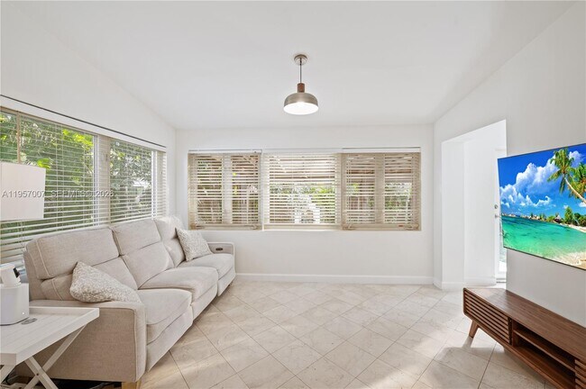 Photo - 4420 SW 14th St