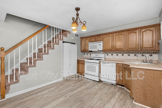 Photo - 7474 School Ave